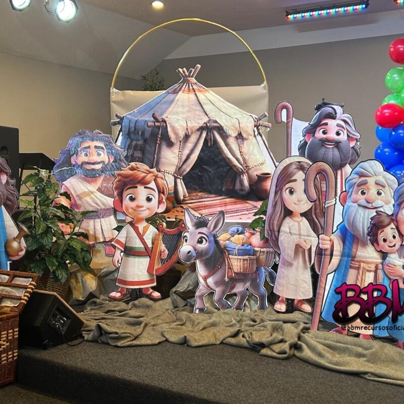 HERÓIS DA FÉ CENÁRIO GRANDE PARA DISPLAY DE CHÃO